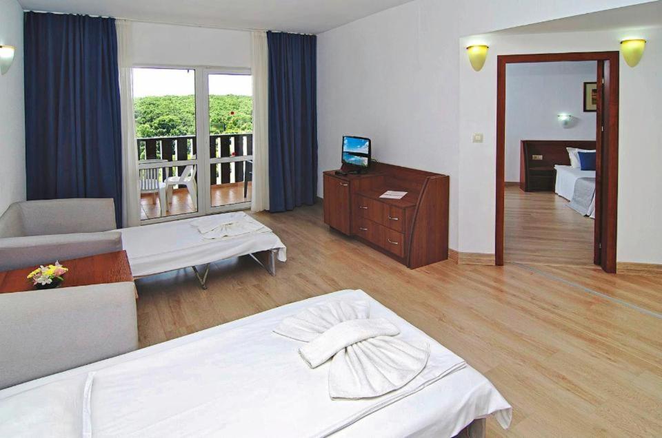 Bella Vista Beach Club ซิเนโมเร็ท ภายนอก รูปภาพ